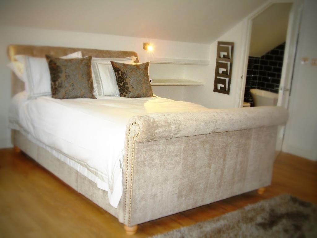 كليثروي Fifty One And A Half Boutique B&B الغرفة الصورة