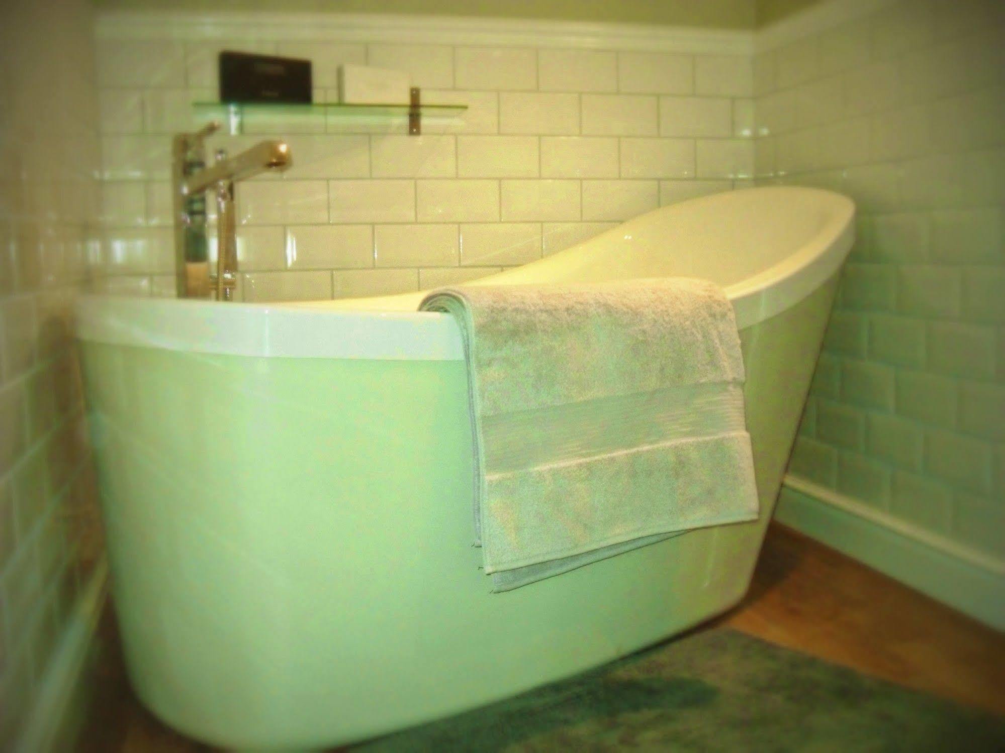 كليثروي Fifty One And A Half Boutique B&B المظهر الخارجي الصورة